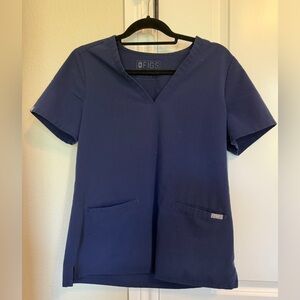 Figs Women's Navy V-Neck Scrub Top with Front Pockets